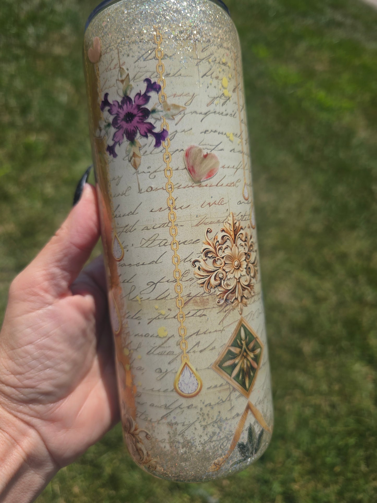 Vintage Romantic Floral Tumbler 20oz skinny